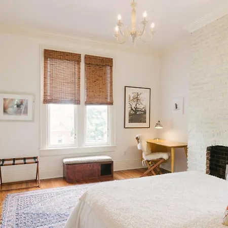 Historic Gem 4 Bedroom With Pool, Walk To Hotspots *