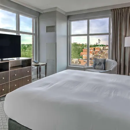 Hilton Hills Hotel
