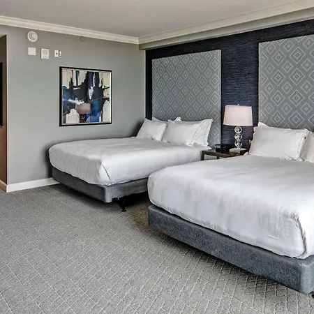 Hilton Hills 4*