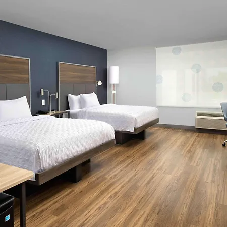 Tru By Hilton Downtown Convention Center Hotel 3*