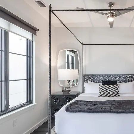 Hotel 121 By Avantstay Nashville