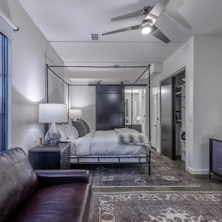 121 By Avantstay Hotel