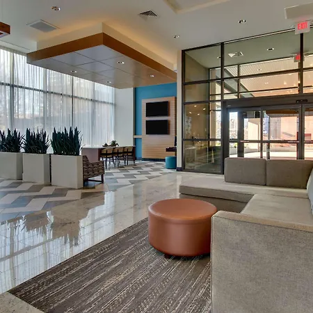 Drury Plaza Downtown 4*