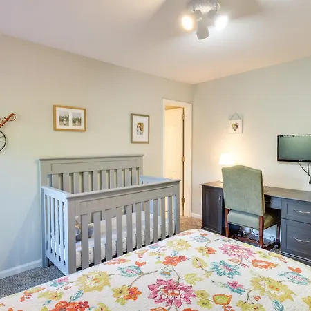 Holiday home Family W/ Deck: 12 Mi To Downtown Nashville! Nashville