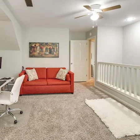 Holiday home Family W/ Deck: 12 Mi To Downtown Nashville! Nashville