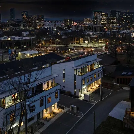 Two Lavish Gulch Homes - Mins To Broadway Holiday home