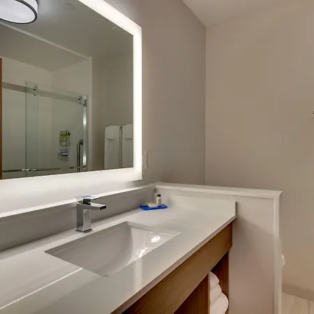 Express & - Metrocenter Downtown By Ihg Hotel 3*