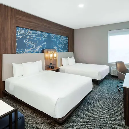 Hotel La Quinta & By Wyndham Downtown Stadium 3*