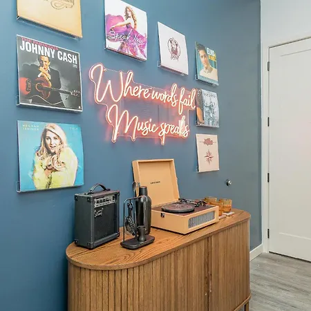 Holiday home Harmony Hideaway - Mins To Broadway - In Music Row
