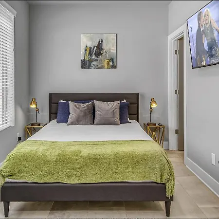 Holiday home Nest - Rooftop Patio - Mins To Broadway Nashville
