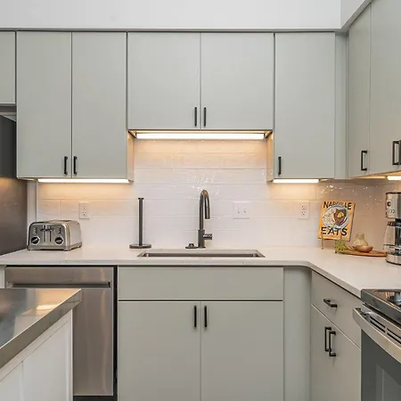 Holiday home Harmony Hideaway - Mins To Broadway - In Music Row *