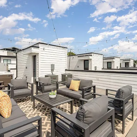 Revival-rooftop Deck/hot Tub-mins To Broadway *
