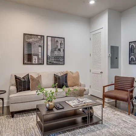 Holiday home Lofts At 30th-two Beats-2 Units-mins To Broadway