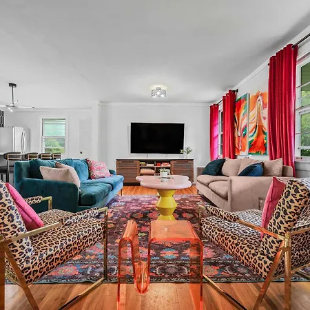 Bachelorette Retreat In Holiday home *