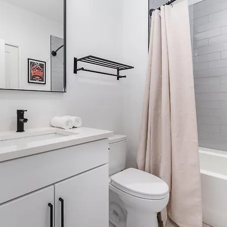 Coloratura - 2 Units W/ Hot Tubs - Near Broadway Nashville