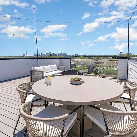 Melody Row-2 Unit Combo W/hot Tub-mins To Broadway *