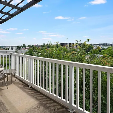 Apartment Landing Apartments - The Flats At Walden Grove