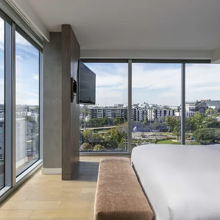 Hotel W 5*
