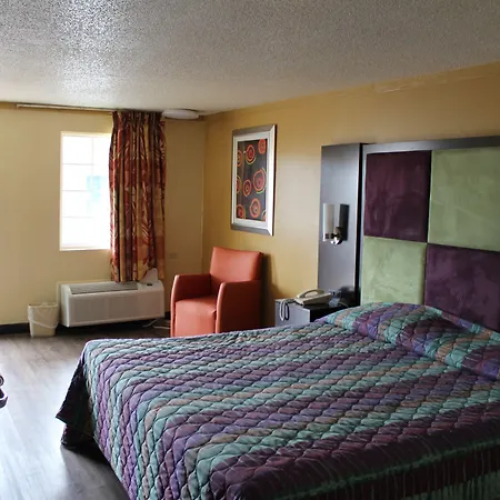Hotel Executive & Nashville