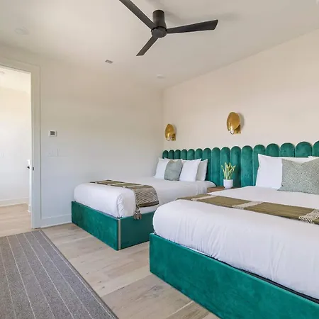 The Linden - Rooftop Views Refined Design New Holiday home *