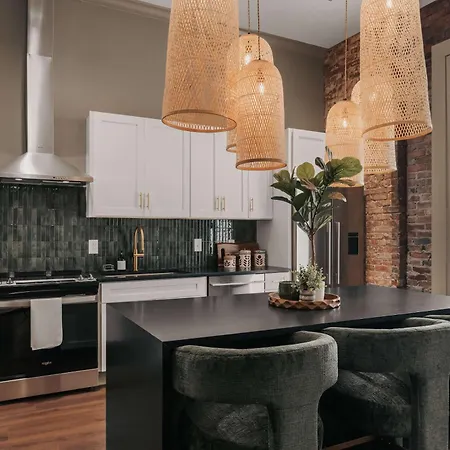 Starr Piano - Roxie And Carraway - 8 Bedrooms Nashville