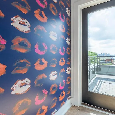 8br Rooftops With Hot Tub Fire Pit Skyline Views Holiday home *
