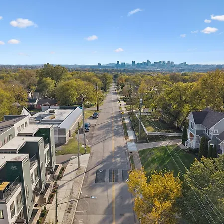 New Nash Modern Luxurious Space W Rooftop Views