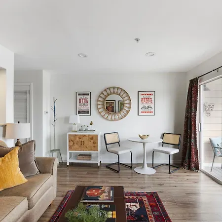 Downtown Riverfront Unit 820 *