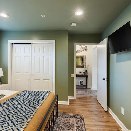 Downtown Riverfront Unit 820 Nashville