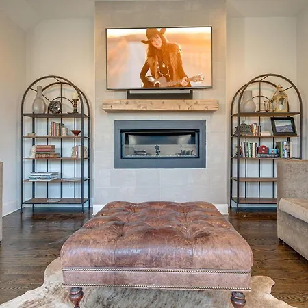 Cultured Coach - Music Row - Mins To Downtown Nashville