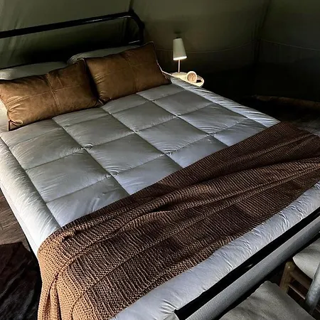 Holiday home Spacious Equipped Bell Tent With Deck, Fire Pit And Picnic Space In Tennessee