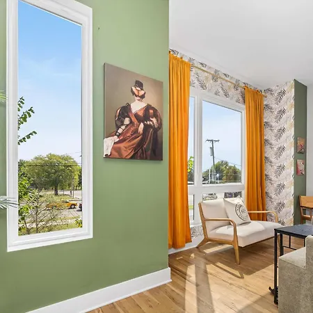 Stylish 4br - Rooftop Deck Near Downtown *