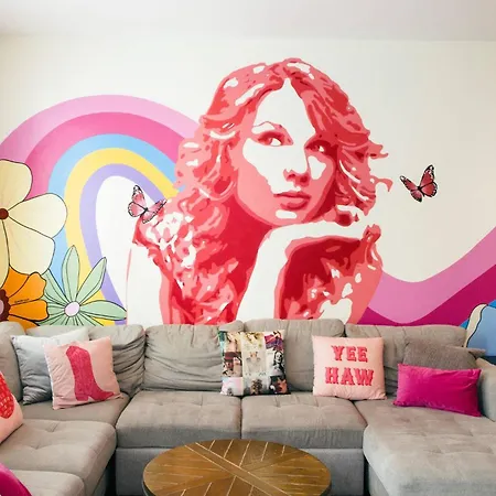 Holiday home Hottub/karaoke-10min To Dt-9 Beds-swiftie's *