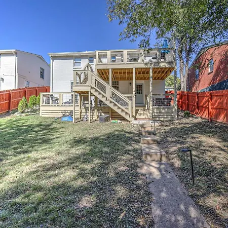 Dream Sylvan Park 4 Bed 3 Bath, Lush Outdoor Area
