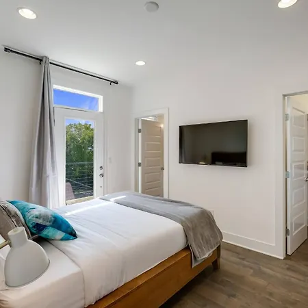 10m To Dt-hottub/pool Tb/karaoke -johnny Cash Hm Holiday home *