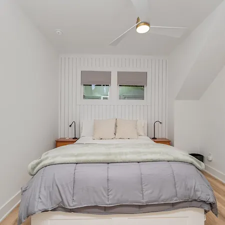 Modern 12 South Loft Walk To Shops Eats & Coffee * Nashville