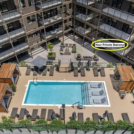 Walk To Broadway- Pool & Cabanas-luxury Apartment *
