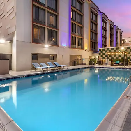 Western Downtown Music Row Hotel 3*