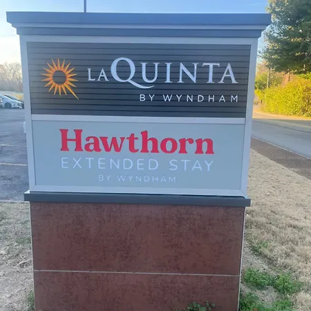 Hotel La Quinta By Wyndham Airport/opryland 3*
