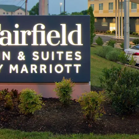 Hotel Fairfield & By Marriott Airport Nashville
