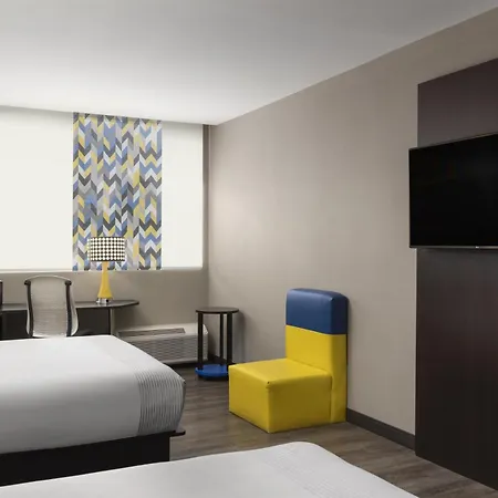 Glo Western Airport Hotel 3*