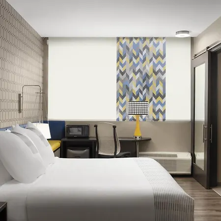 Glo Western Airport Hotel Nashville
