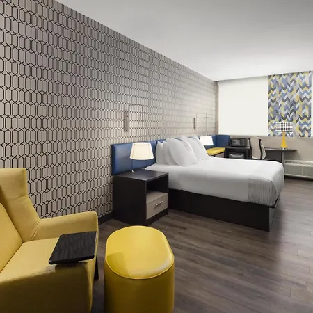 Glo Western Airport Hotel