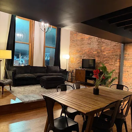 The Lofts At 107 Aparthotel