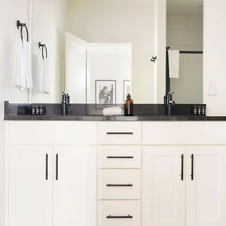 Hart Buyout 5 By Avantstay Two Town House Buyout W Modern Amenities In Holiday home *