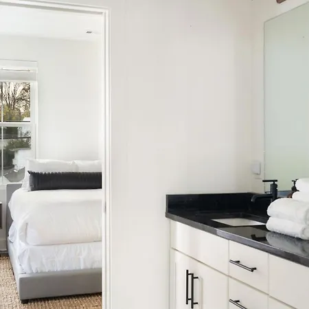 Hart Buyout 3 By Avantstay Two Town House Buyout W Modern Amenities In Holiday home *