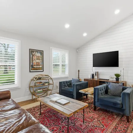 Spacious Modern Ranch 5 Miles To Downtown *