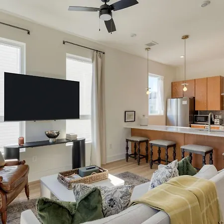 Holiday home Hearth And Hideout By Avantstay Nashville