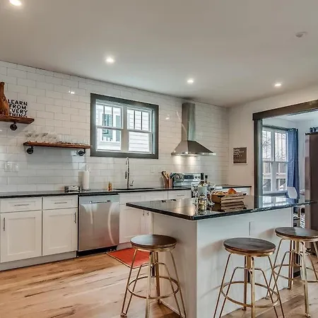 The Sage Estate By Local Nashville