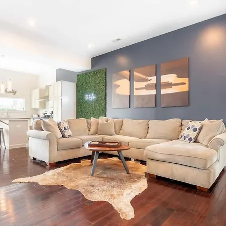 The Taylor By Local Holiday home Nashville